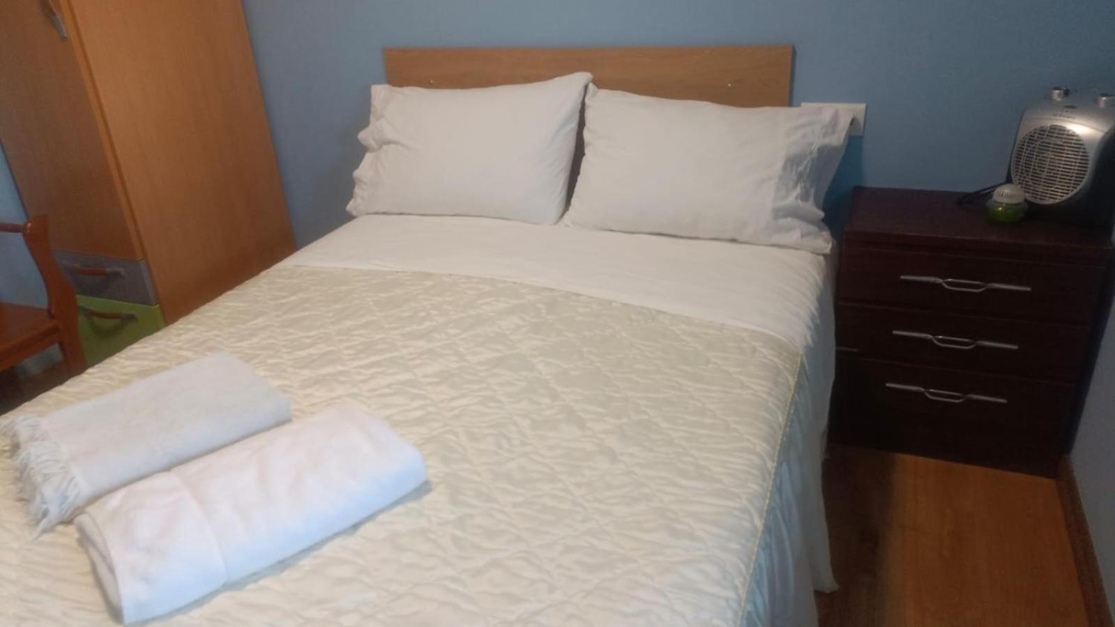 Albergue O Corisco เรดอนเดลา ภายนอก รูปภาพ
